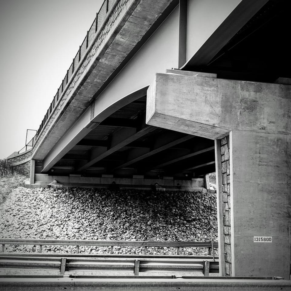 Overpass 1315800
